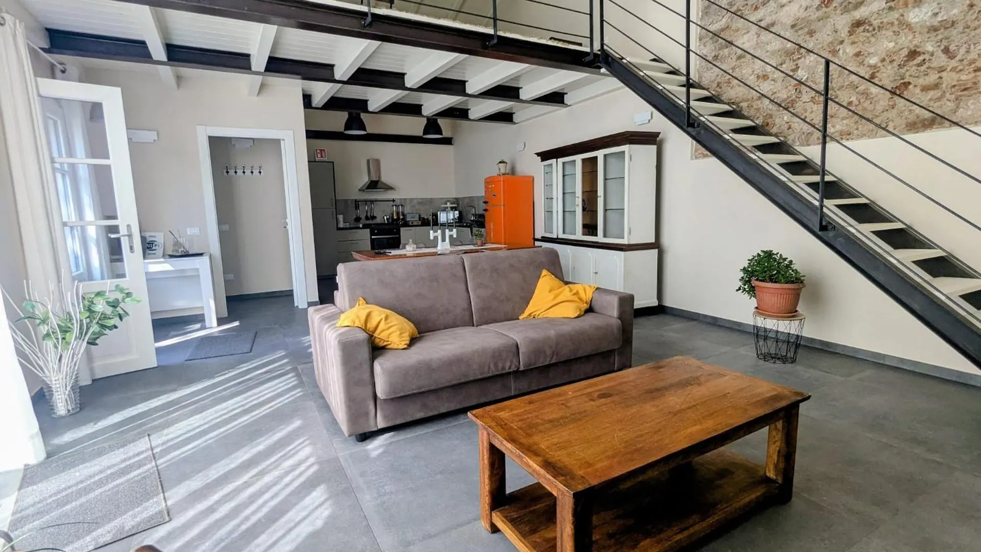 Covinaia Guest House 산줄리아노테르메 아파트